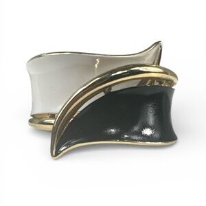 VTG Trifari Gold-Tone Bracelet with Black and White Enamel